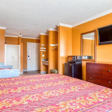 Hotel Corona Ca - Hwy 91 Zewnętrze zdjęcie