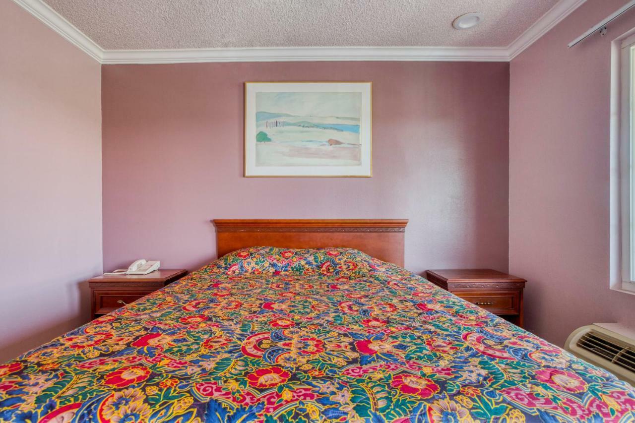 Hotel Corona Ca - Hwy 91 Zewnętrze zdjęcie