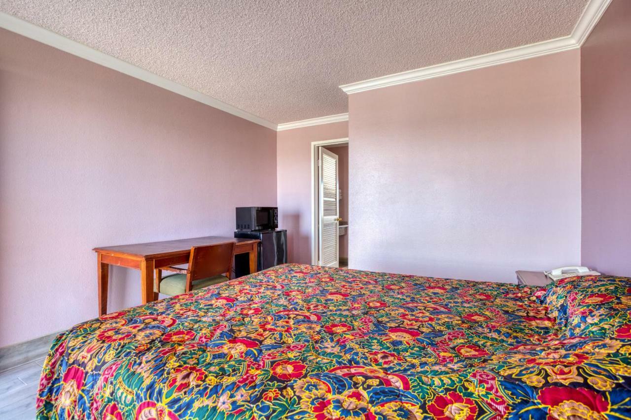 Hotel Corona Ca - Hwy 91 Zewnętrze zdjęcie