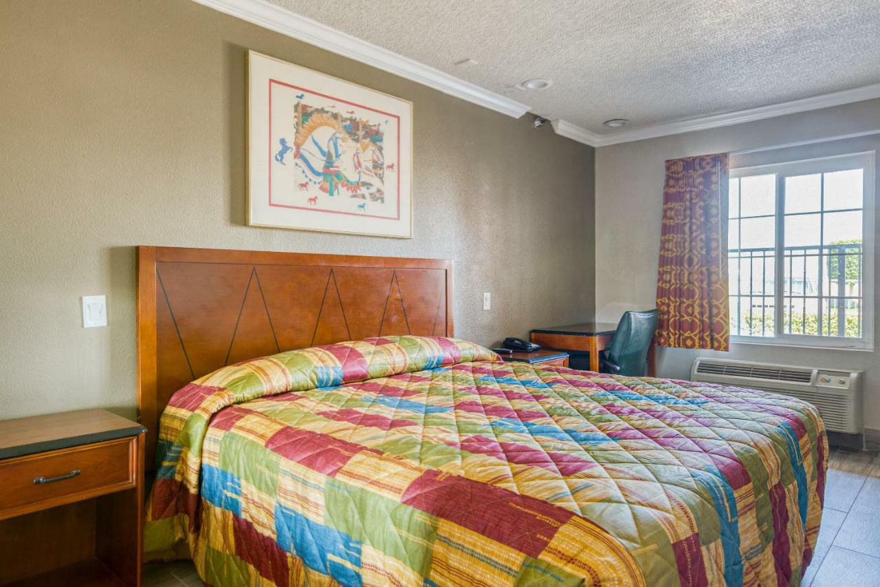Hotel Corona Ca - Hwy 91 Zewnętrze zdjęcie