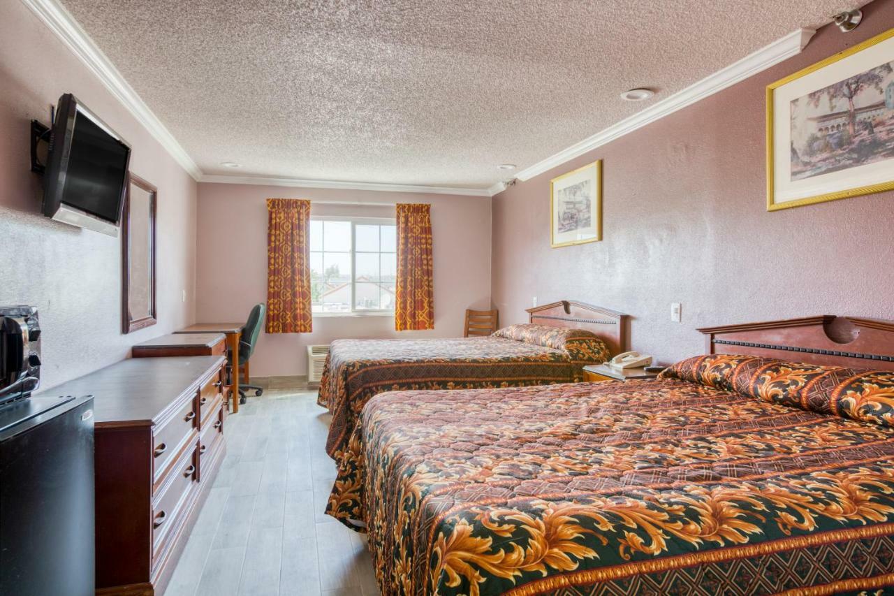 Hotel Corona Ca - Hwy 91 Zewnętrze zdjęcie